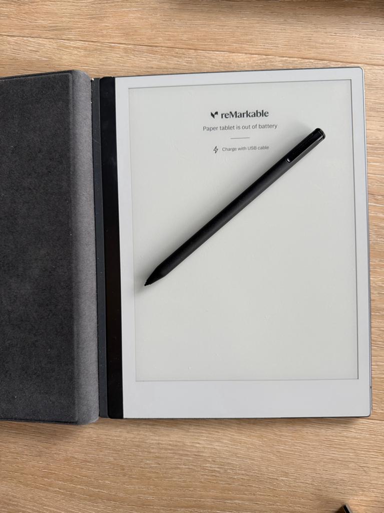 reMarkable 2 Paper Tablet + Marker Plus + Book Folio, Computers en Software, Tekentablets, Ophalen of Verzenden, Multi-touch, Zo goed als nieuw