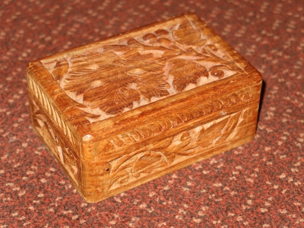 vintage (sigaren)kistje, Indische handgemaakt houtsnijwerk, Verzenden, Azië, Hout, Houtsnijwerk