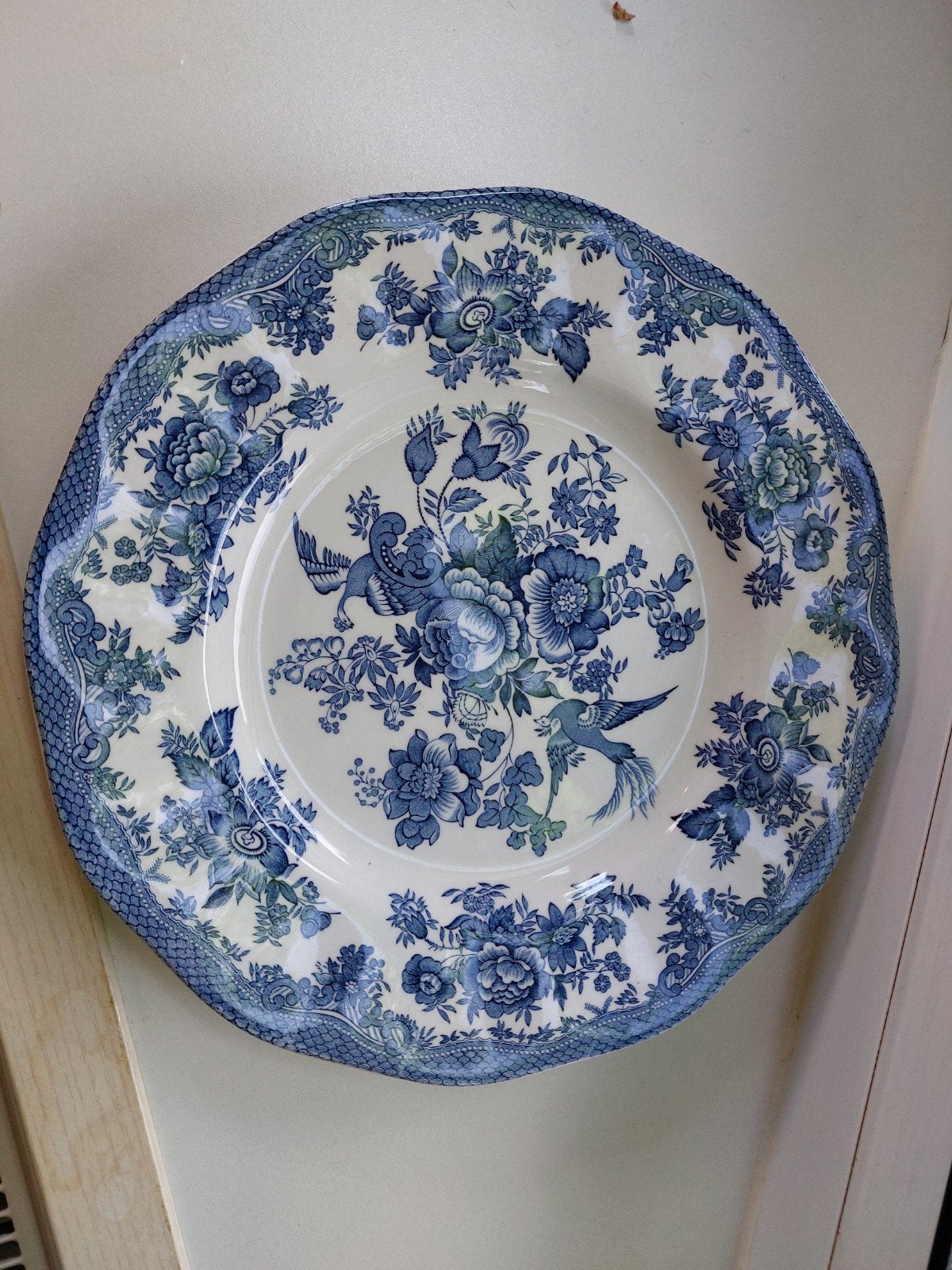 Antiek Enoch Wedgwood 'Asiatic Pheasants' bord, Antiek en Kunst, Ophalen