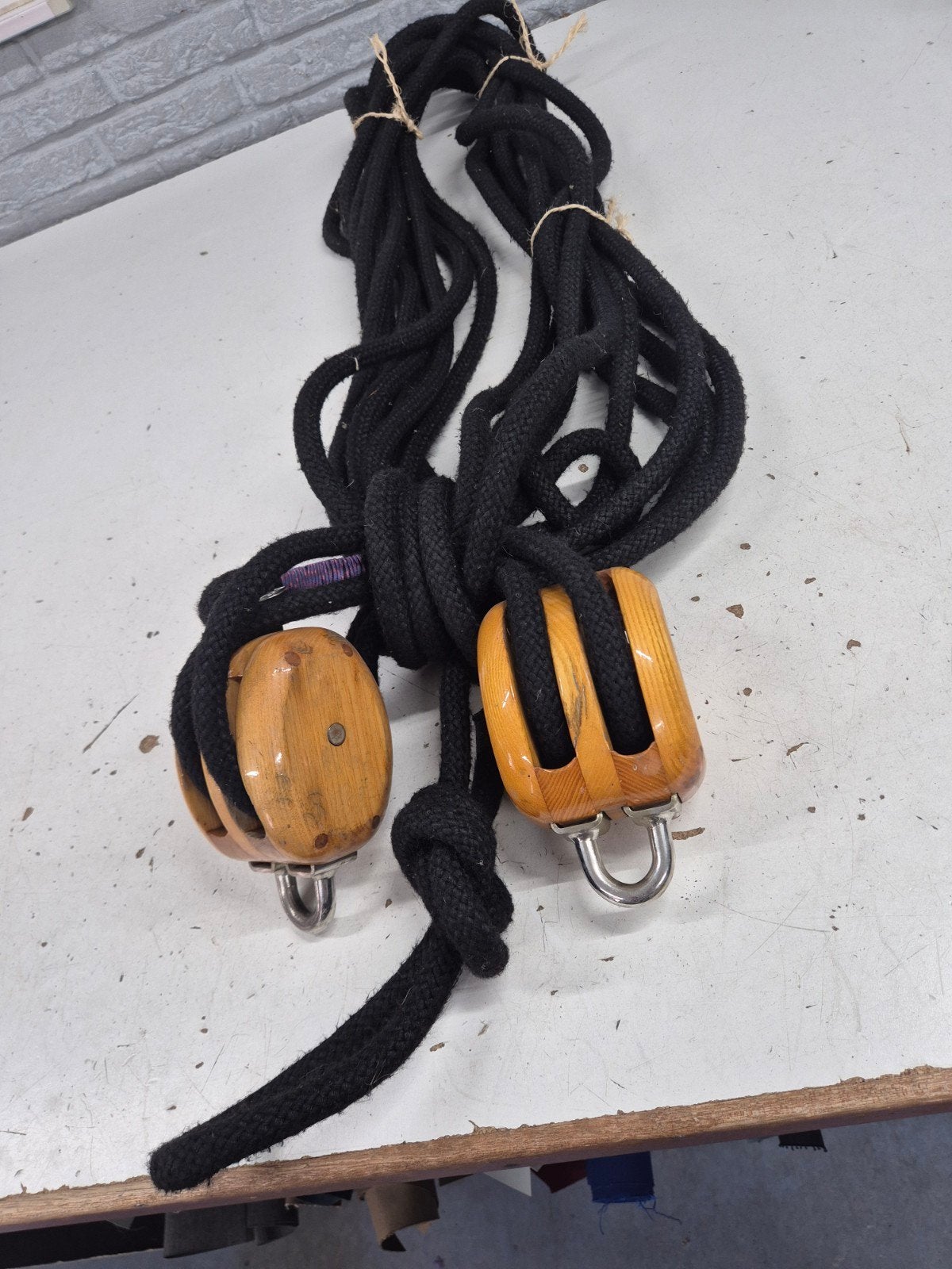 Houten blokken met schijf diameter 60mm en touw, Ophalen of Verzenden, Lijn of Blok