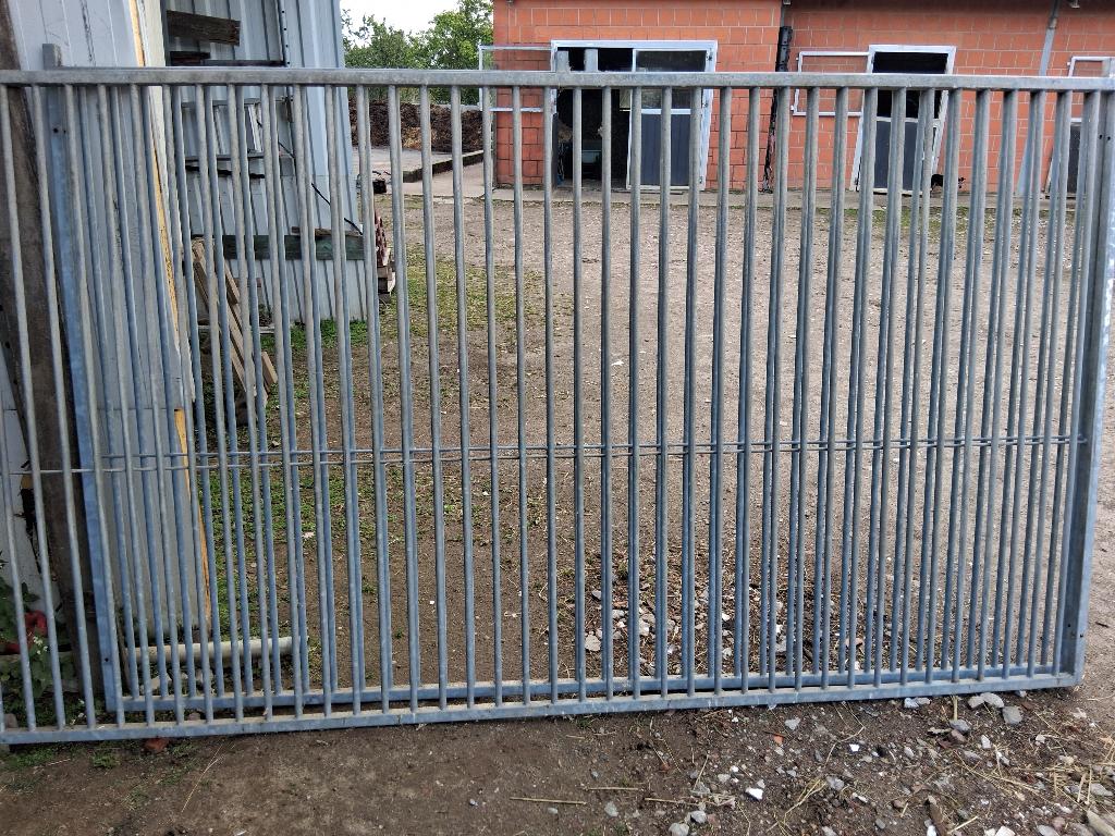 Hondenkennel, Dieren en Toebehoren, Hondenhokken, Hondenkennel, 110 cm of meer, 100 cm of meer, Ophalen of Verzenden
