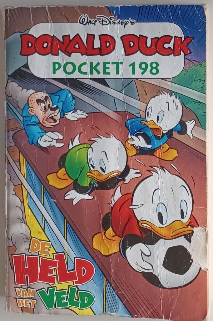 donald duck pocket 198 de held van het veld, Eén stripboek, Ophalen of Verzenden, Gelezen