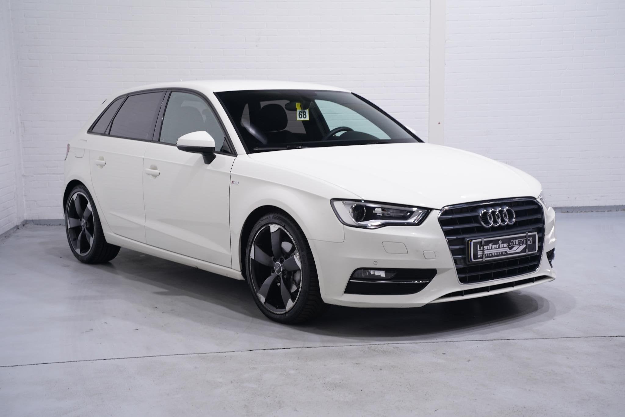 Audi A3 Sportback 1.4 TFSI Ambition Pro Line S Navi Clima Xe, Auto's, 125 pk, Gebruikt, 4 cilinders, Leder en Stof