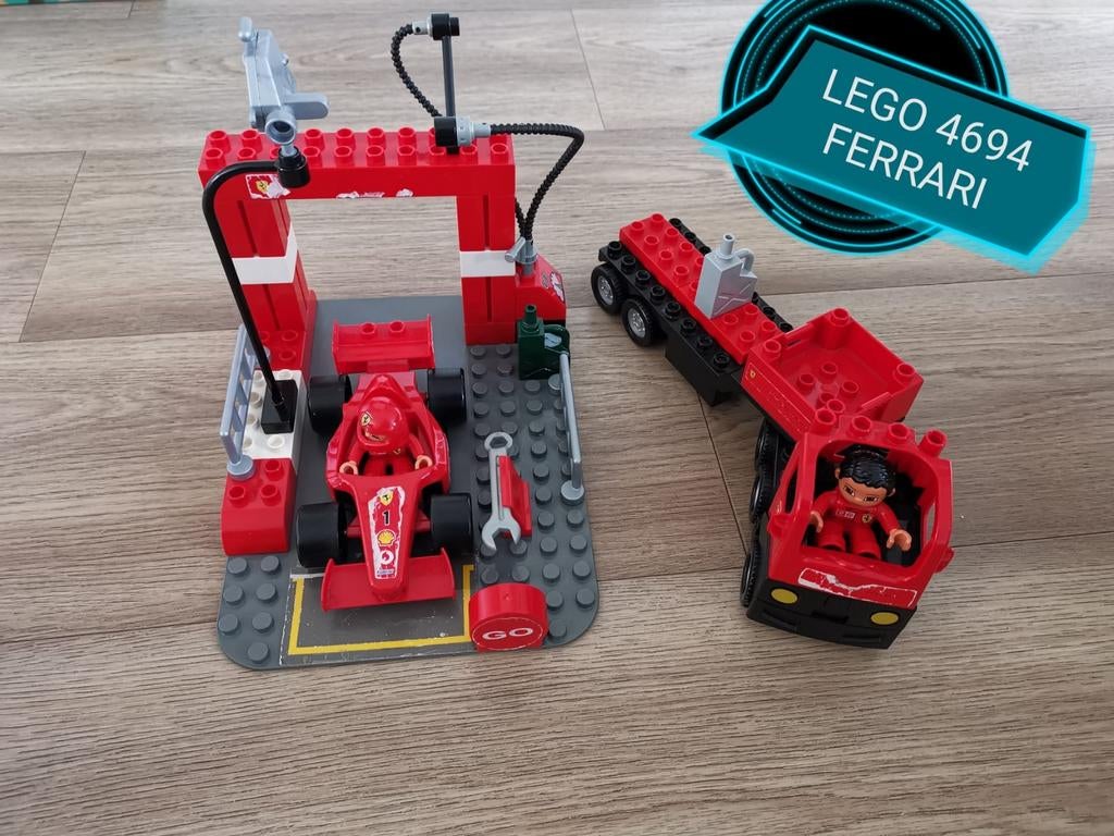 Uniek Duplo Ferrari Race Team - Compleet Collectors Item, Compleet, Ophalen of Verzenden, Zo goed als nieuw, Complete set