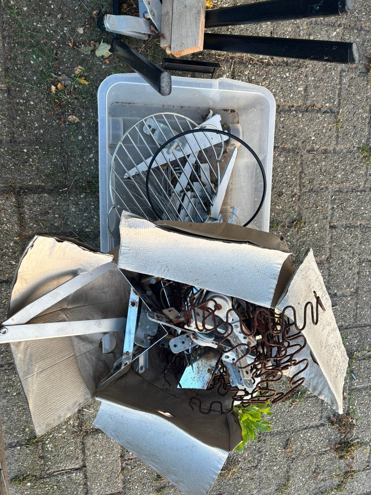 Oud ijzer. Gratis op te halen, Ophalen, Gebruikt