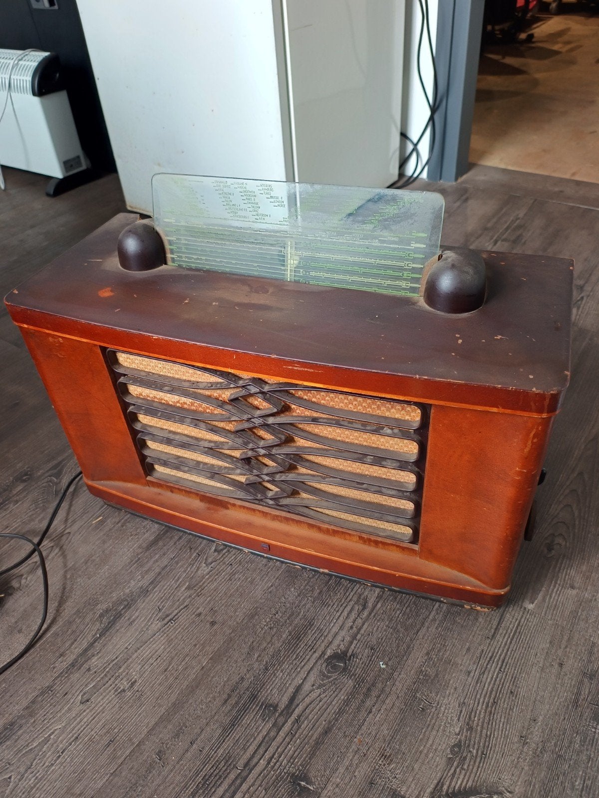 Philips BX690a Radio - Voor opknappen of onderdelen, Ophalen of Verzenden