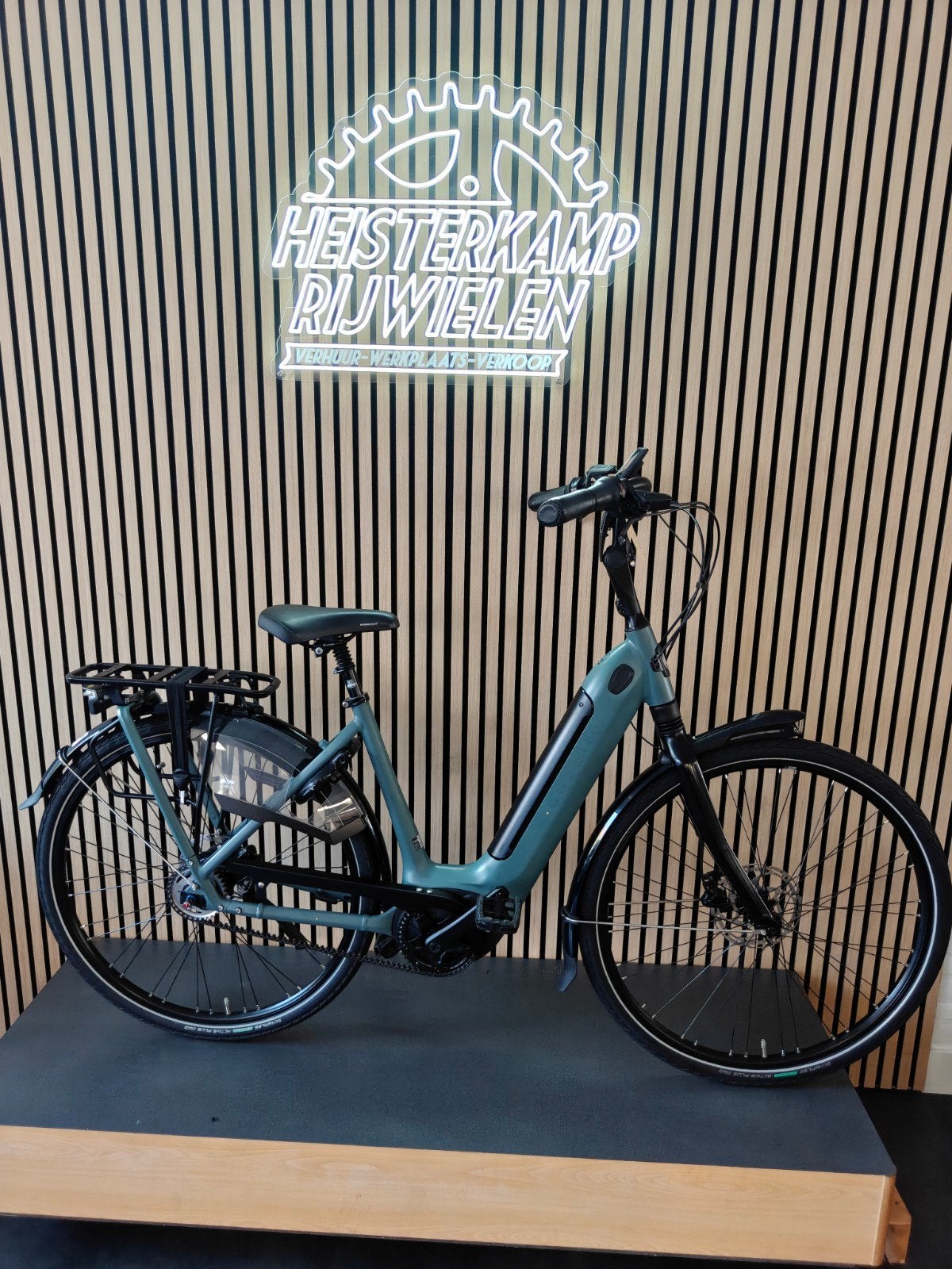 Gazelle Grenoble C5 HMB, 700km! ZGAN, Bosch Smart System, Fietsen en Brommers, Fietsen | Dames | Damesfietsen, Ophalen, Zo goed als nieuw