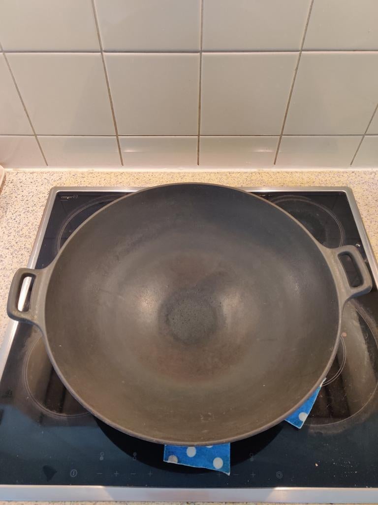 Gietijzeren Wokpan - 37 cm, Ophalen, Gebruikt, Zwart, Metaal