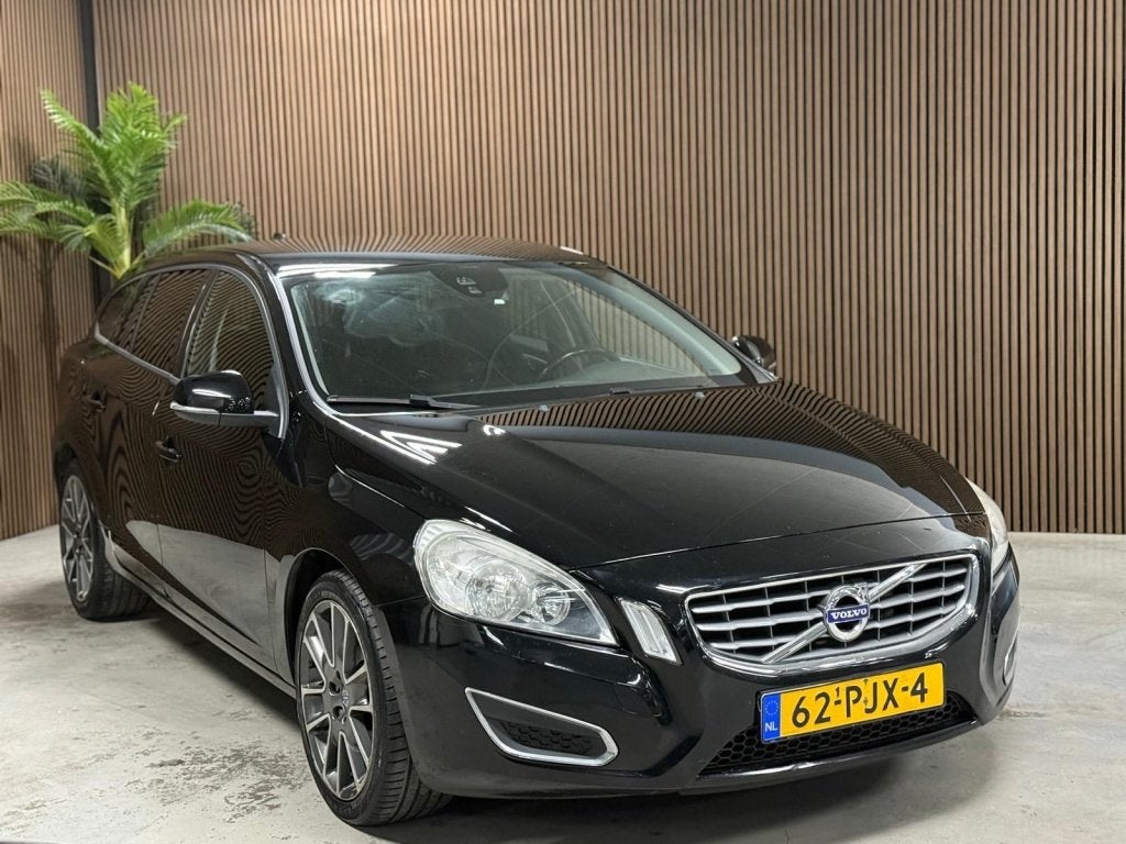 Volvo V60 1.6 T4 (bj 2011, automaat), Auto's, Volvo, Stof, Gebruikt, 4 cilinders, 179 pk