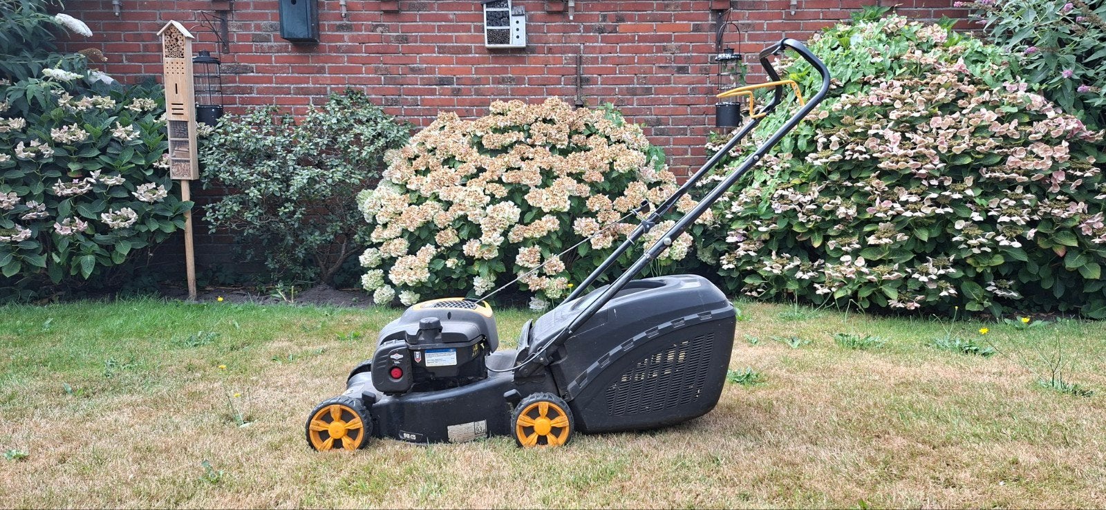 McCulloch M40-125 Benzine Grasmaaier, Ophalen, Cirkelmaaier, Gebruikt, McCulloch