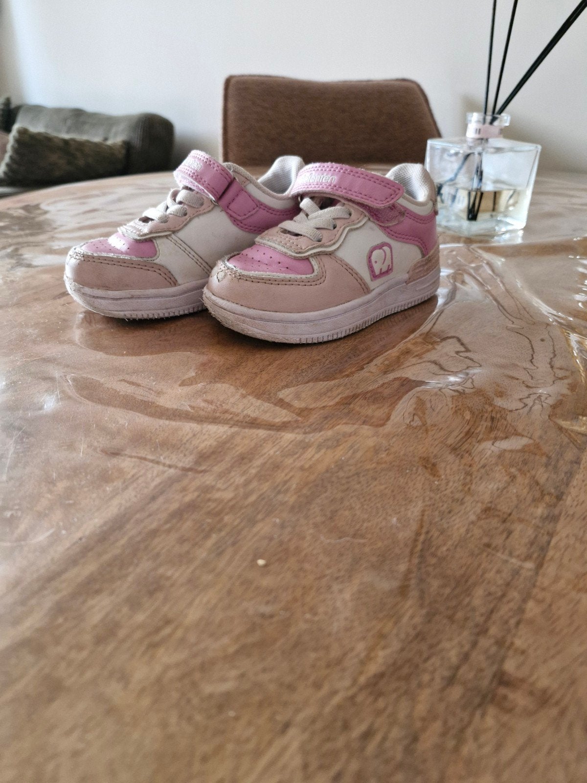 Elefanten sneakers maat 22 - Roze/Wit, Gebruikt, Meisje, Schoenen, Ophalen of Verzenden
