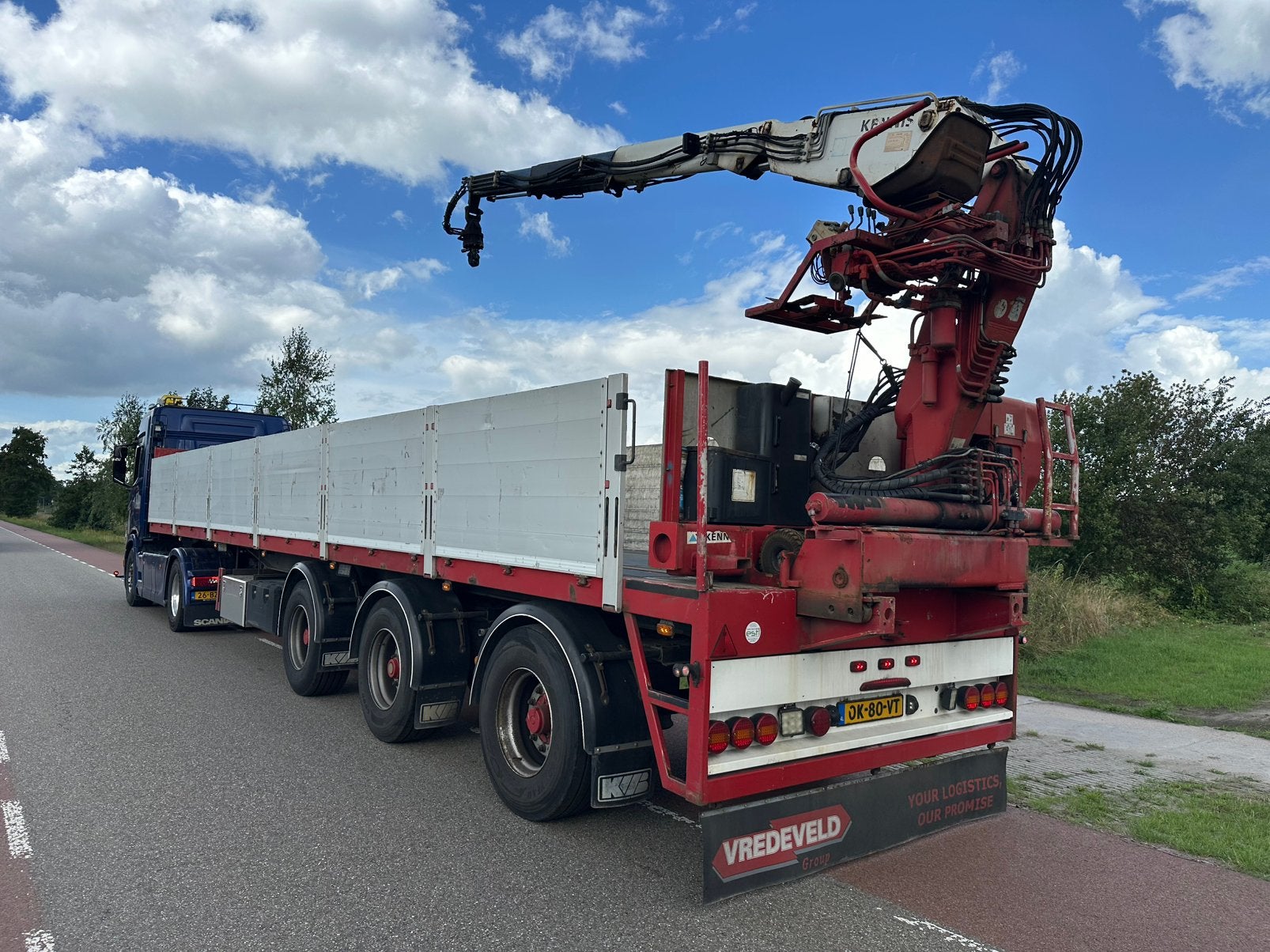Kwb Steenoplegger stenentrailer + APK + Kennis kraan R 14, Auto's, Vrachtwagens, Bedrijf, Te koop