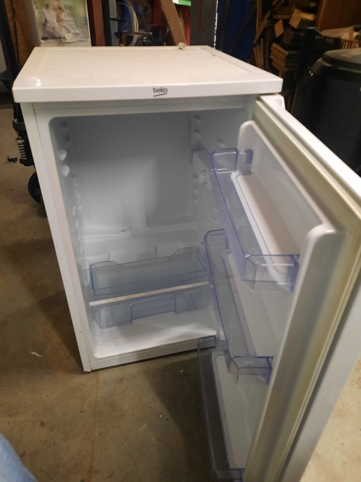 Beko koelkast tafelmodel, Witgoed en Apparatuur, Minder dan 75 liter, Ophalen, Zonder vriesvak, Minder dan 85 cm