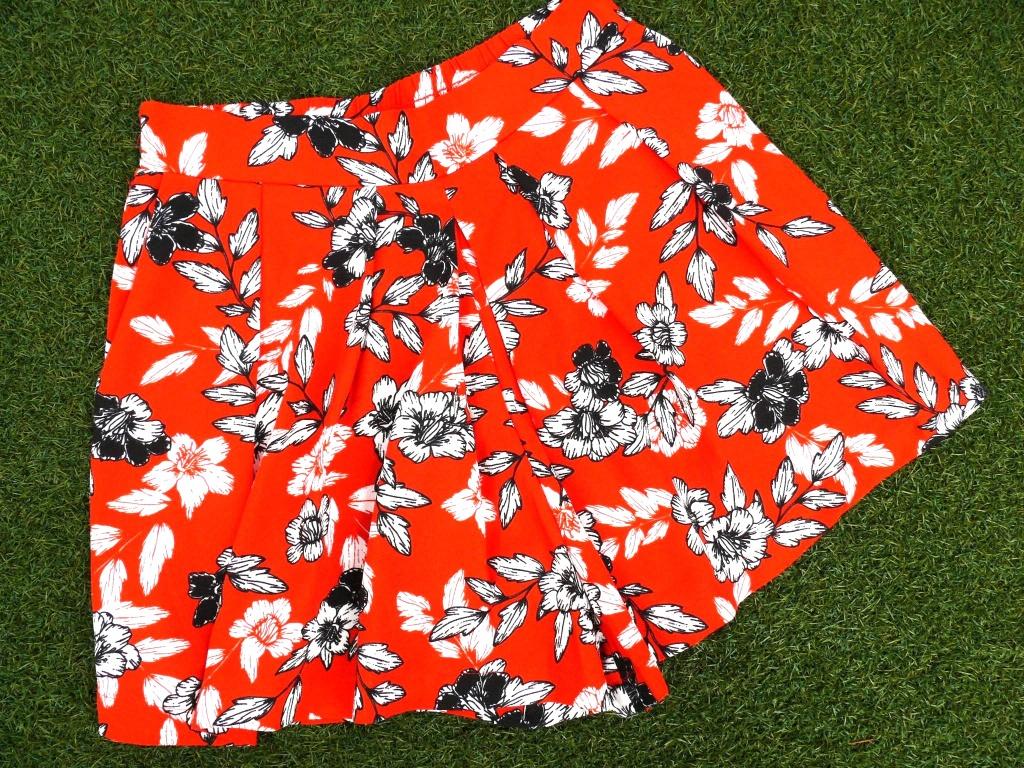 DISTRIKT NORREBRO korte broek rok maat XS als nieuw, Kleding | Dames, Rokken, Distrikt Norrebro, Oranje, Ophalen of Verzenden