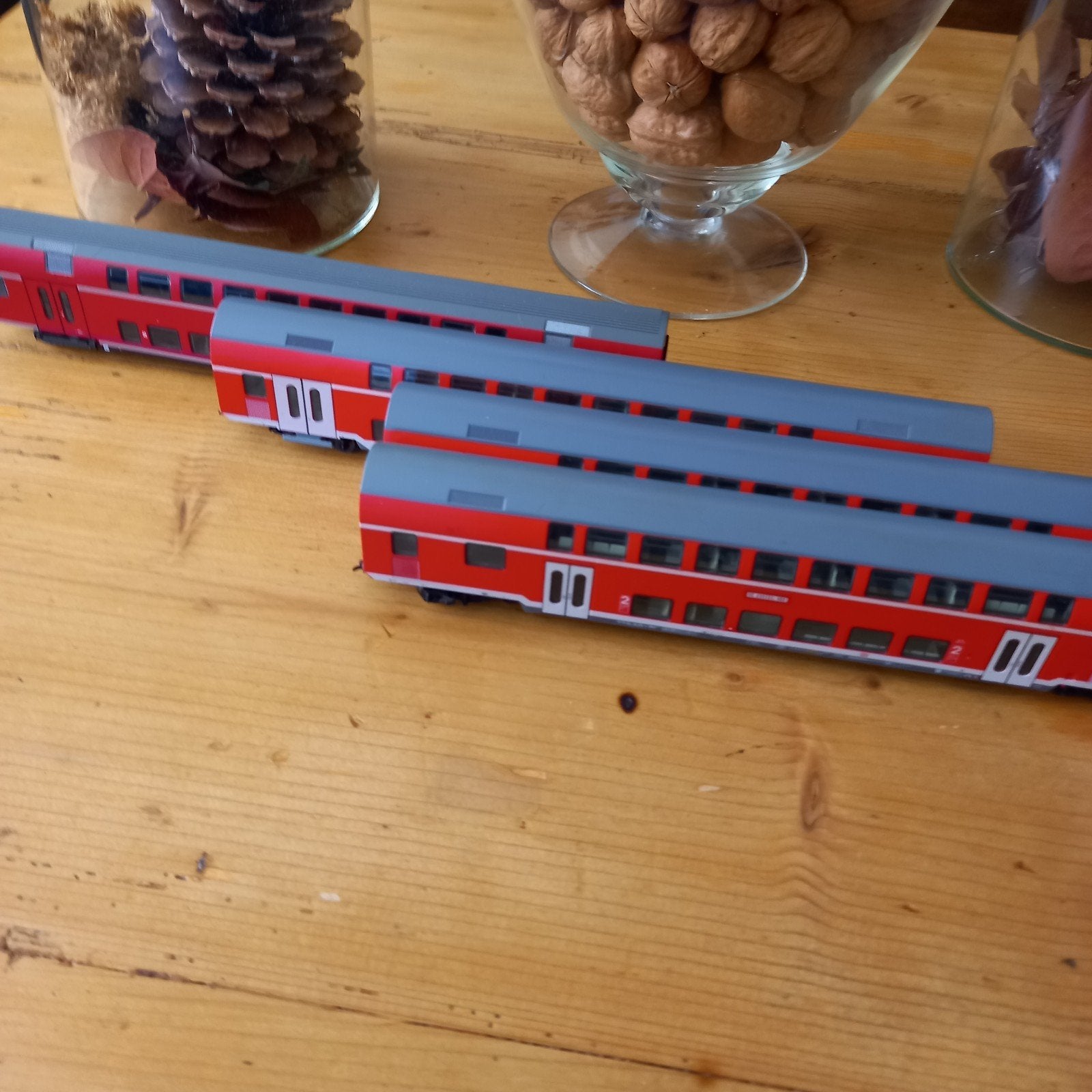 3 x Fleischmann DB dubbeldekkers en 1 stuurstandrijtuig, Hobby en Vrije tijd, Gelijkstroom, Fleischmann, Wagon, Ophalen of Verzenden