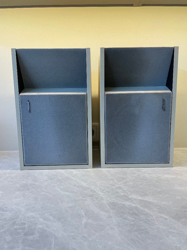 Set van 2 Witte Bose 205 Direct/Reflecting Speakers