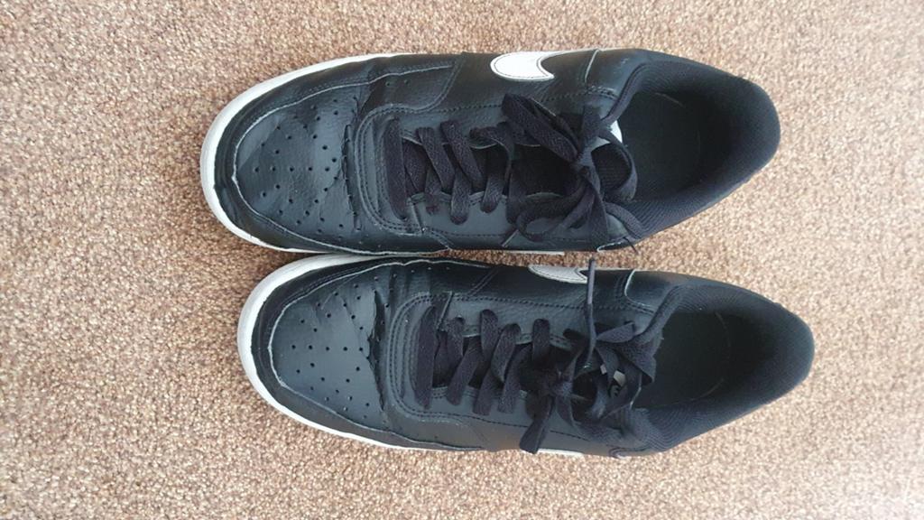 gedragen nike schoenen maat 42, Ophalen of Verzenden