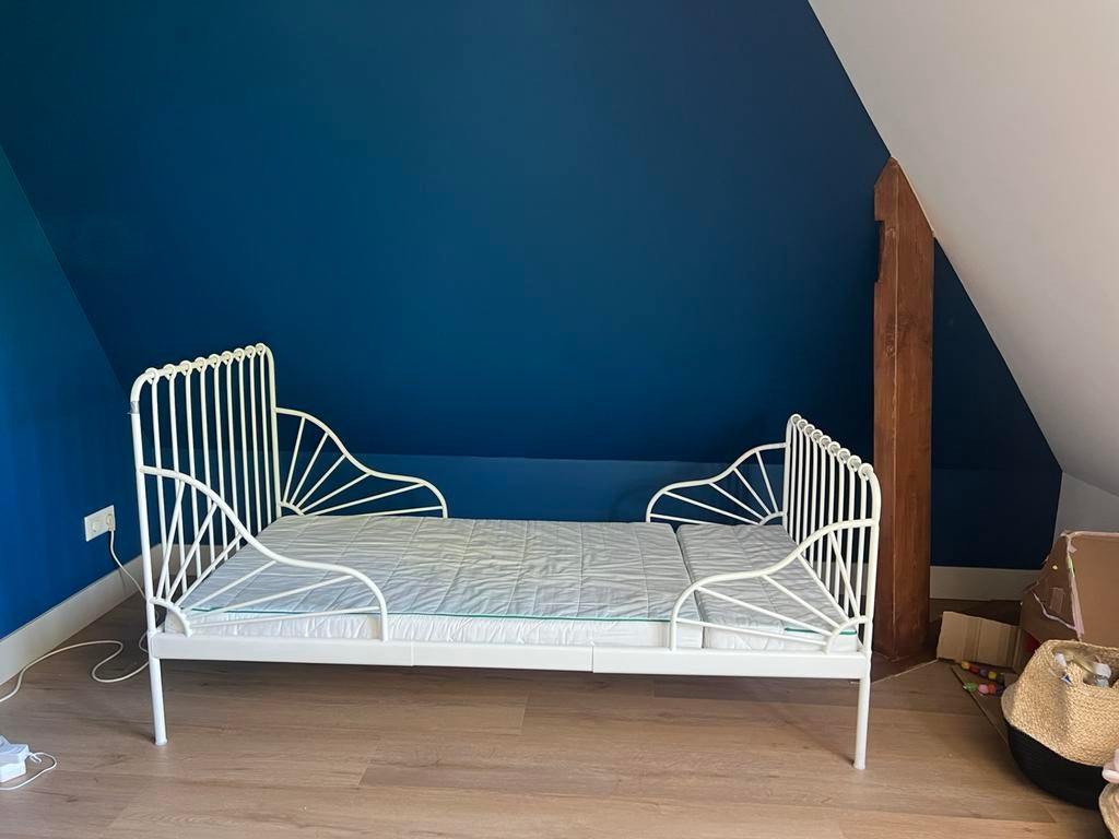 Meegroeibed wit ikea (Minnen), Kinderen en Baby's, Kinderkamer | Bedden, Gebruikt, 70 tot 85 cm, 180 cm of meer, Ophalen