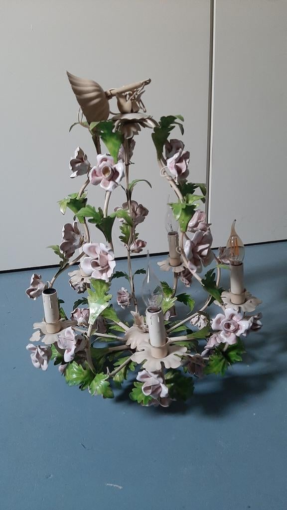 Antieke Italiaanse porseleinen bloemen kroonluchter, Ophalen