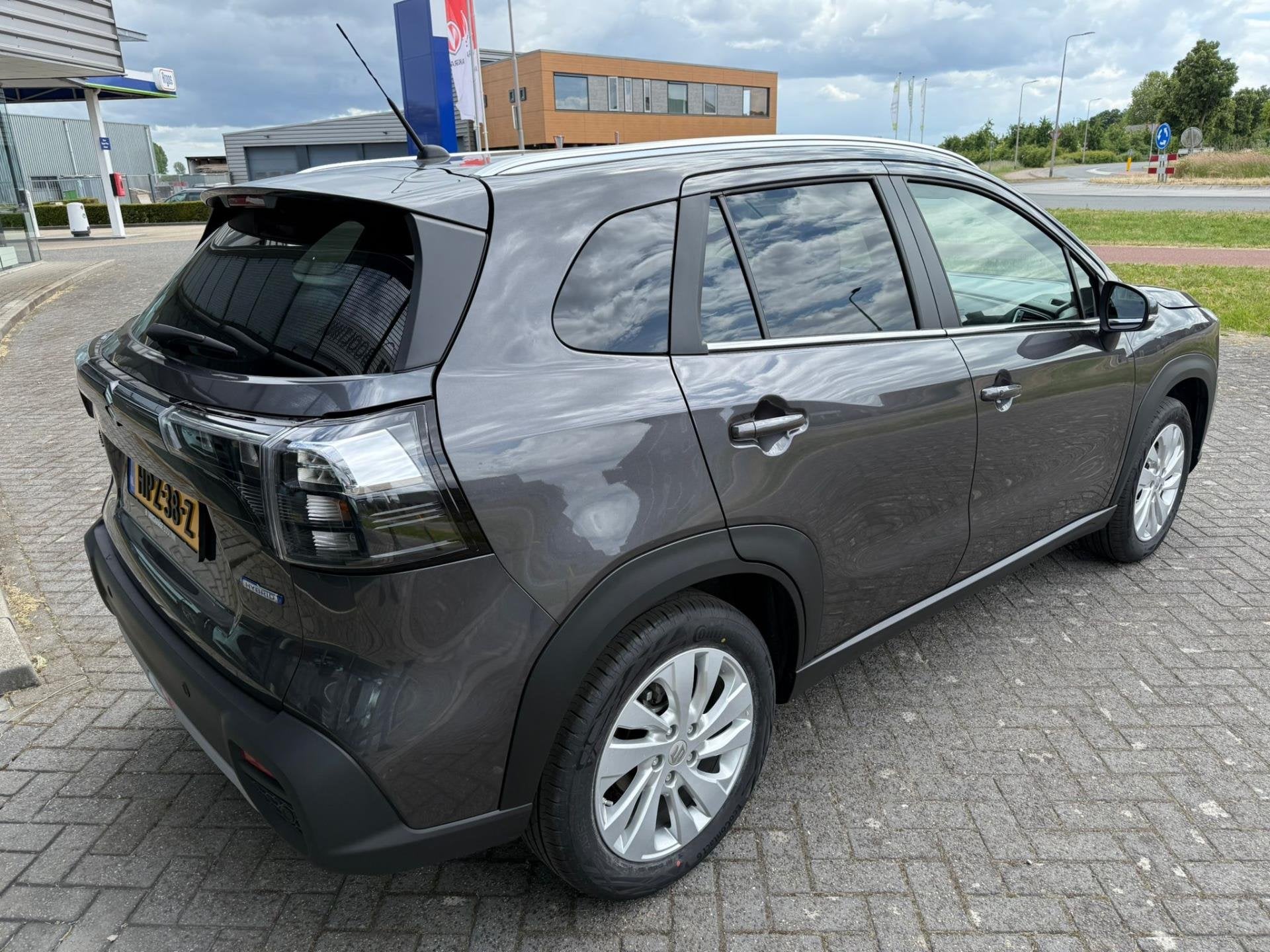 Suzuki S-CROSS 1.4 Boosterjet Select Smart Hybrid, Auto's, Stof, Gebruikt, 4 cilinders, Bedrijf