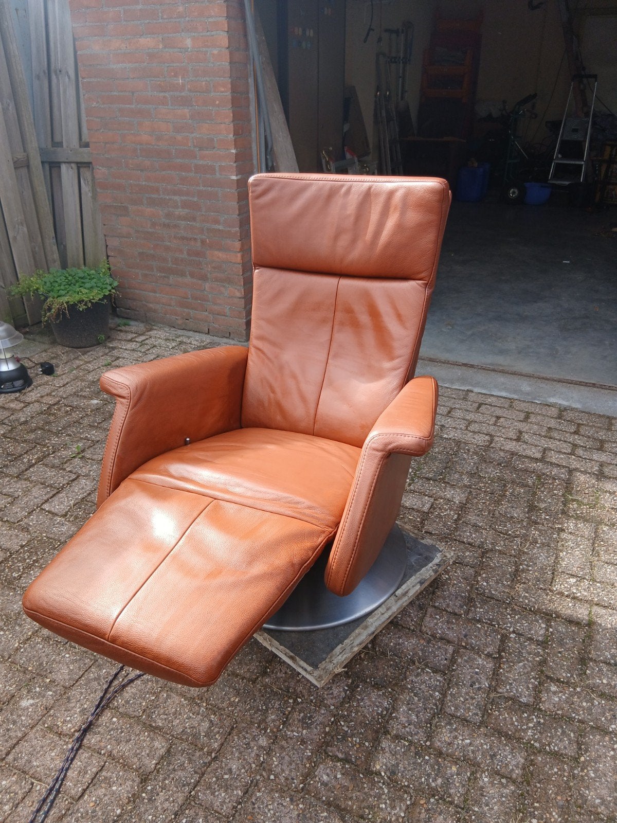 prominent leren draai fauteuil, Huis en Inrichting, Ophalen of Verzenden, Minder dan 75 cm, 50 tot 75 cm
