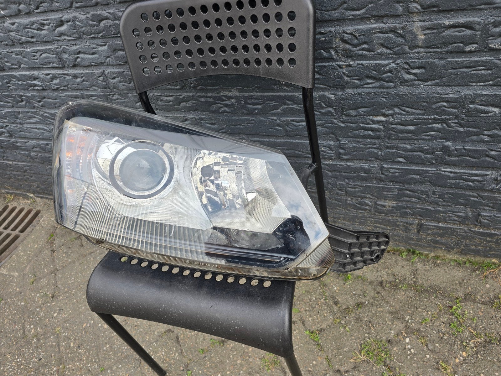 Koplamp Xenon rechts Skoda Yeti 5L facelift bj 2013-2017, Gebruikt, Brno, Ophalen of Verzenden, Skoda