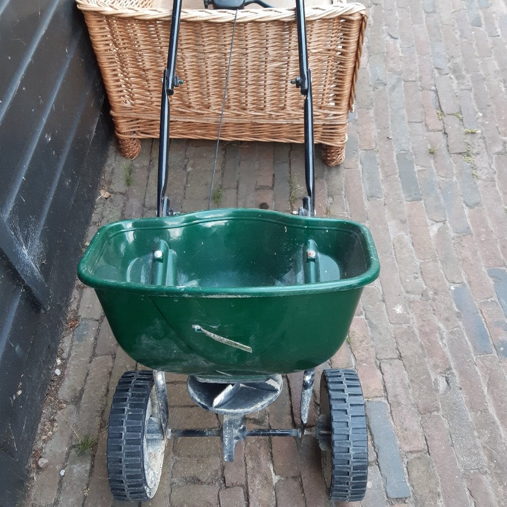 Powerplus strooiwagen gazon, Tuin en Terras, Ophalen, Gebruikt, 20 m² of meer, Gras