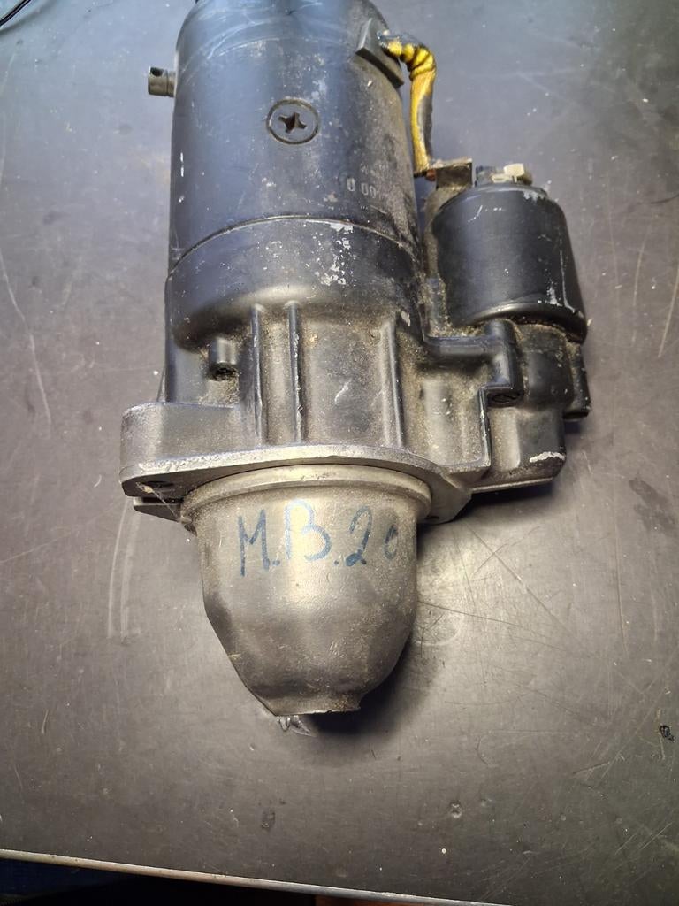 Startmoter mercedes. 200, Ophalen