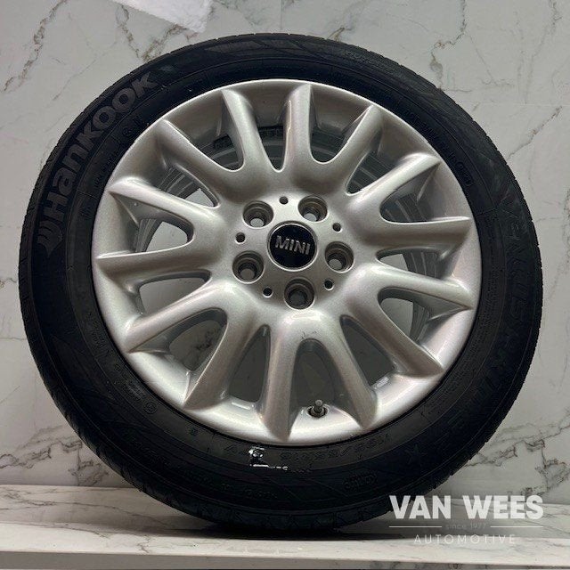 Mini F55 F56 F57 195/55/16 INCH STYLING 495 Zomerset, Auto-onderdelen, Gebruikt, -, Banden en Velgen, Ophalen of Verzenden
