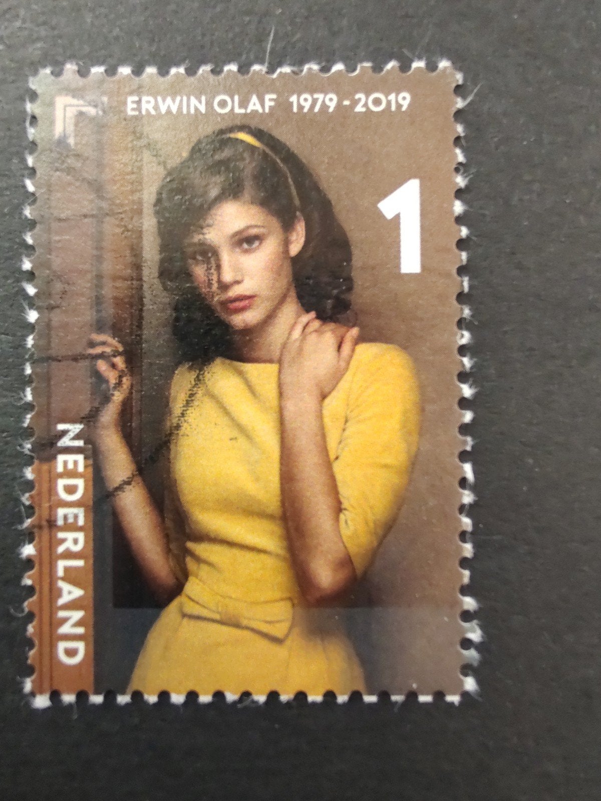 3762 vrouw 2019 Erwin Olaf 40 jaar fotografie, Postzegels en Munten, Postzegels | Nederland, Ophalen of Verzenden