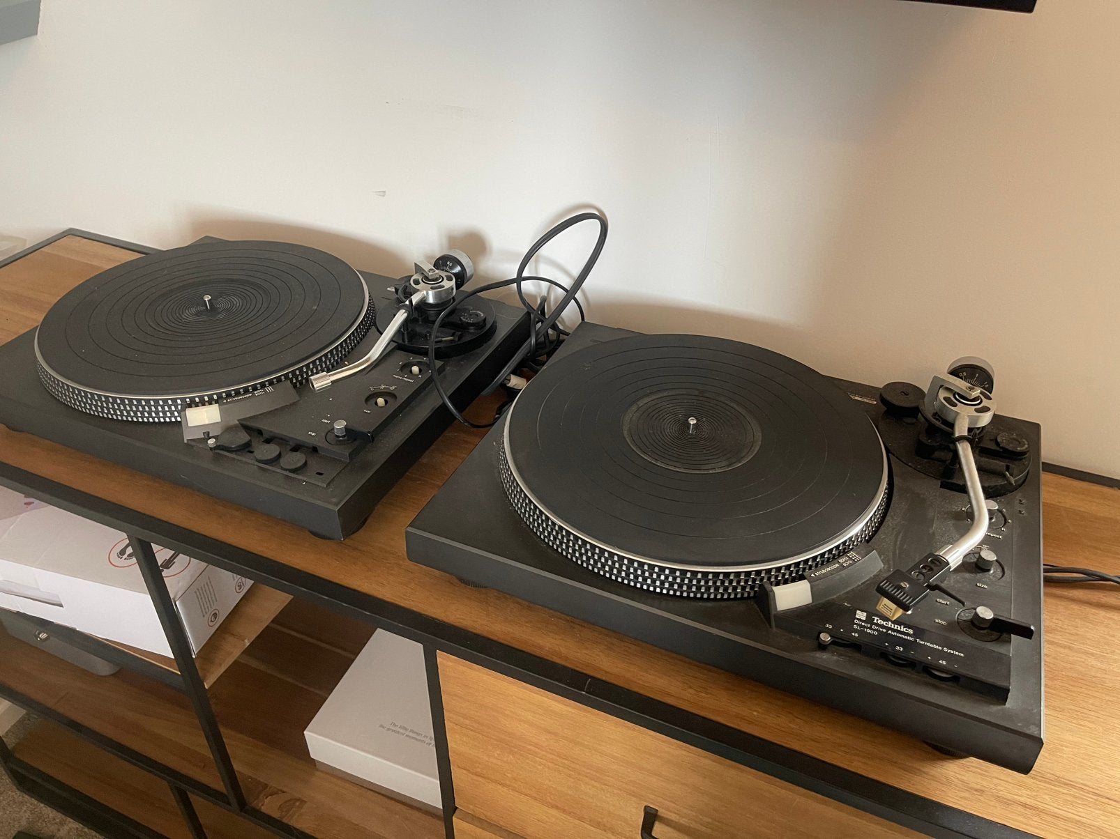 2x Technics SL-1900 volautomatische platenspeler, Ophalen, Zo goed als nieuw, Technics