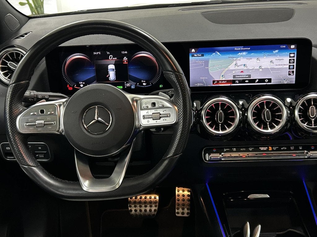 Mercedes-Benz GLA-klasse 250 e AMG Line PANORAMADAK | NAVIGA, Automatische klimaatregeling, 4 cilinders, Leder en Stof, Bedrijf