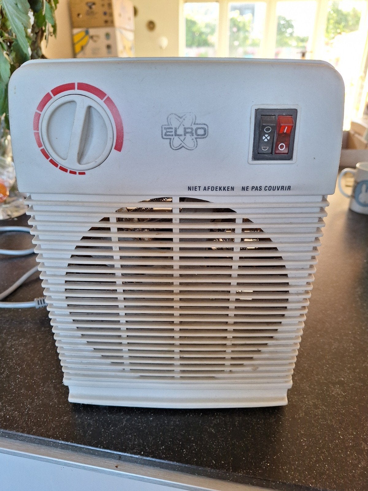 radiator Elro 2000 watt, Doe-het-zelf en Verbouw, 30 tot 80 cm, Radiator, Minder dan 60 cm, Ophalen of Verzenden