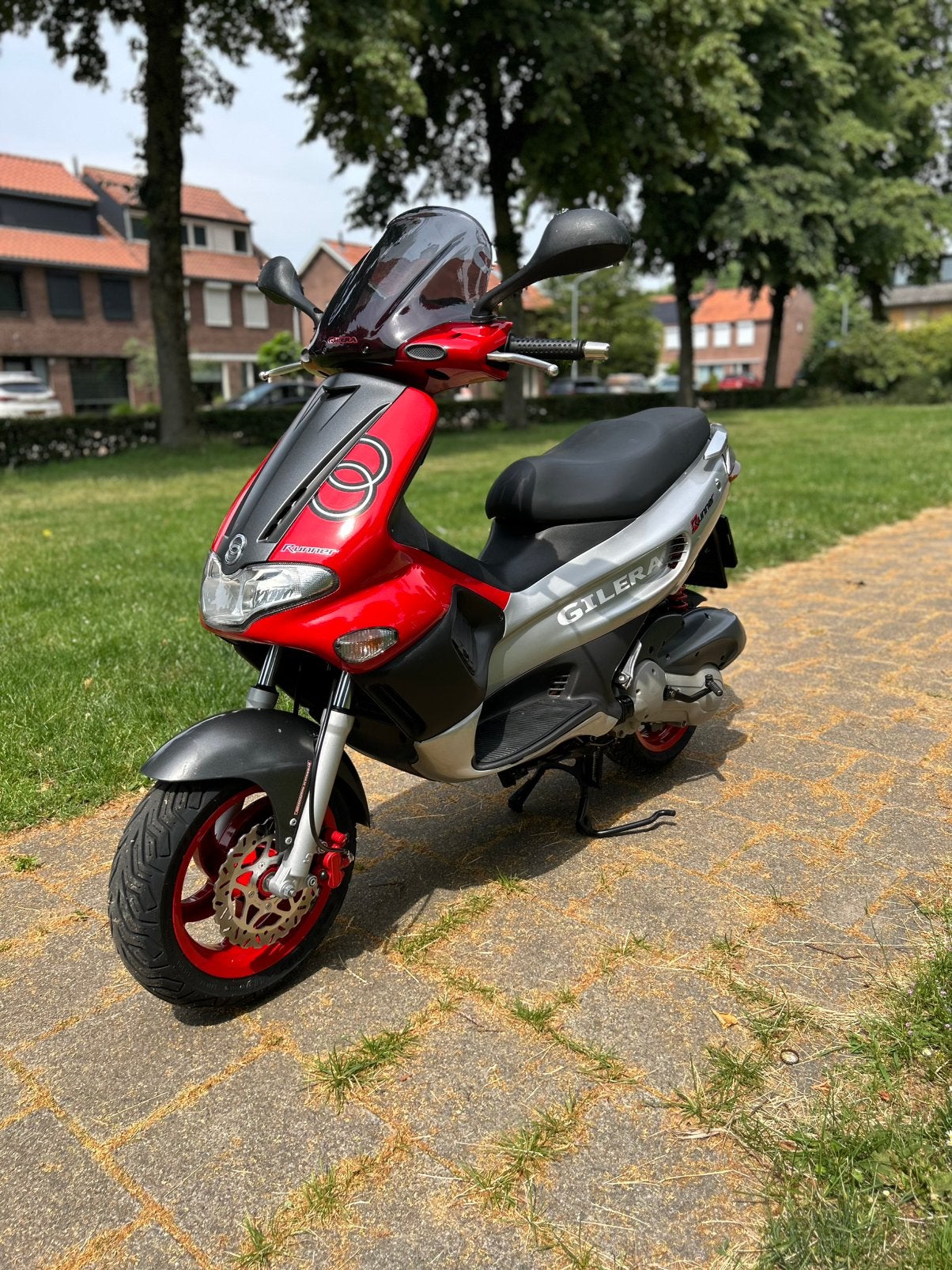 Gilera runner 180cc dd dg a1 (nette staat), Ophalen, Zo goed als nieuw, Benzine