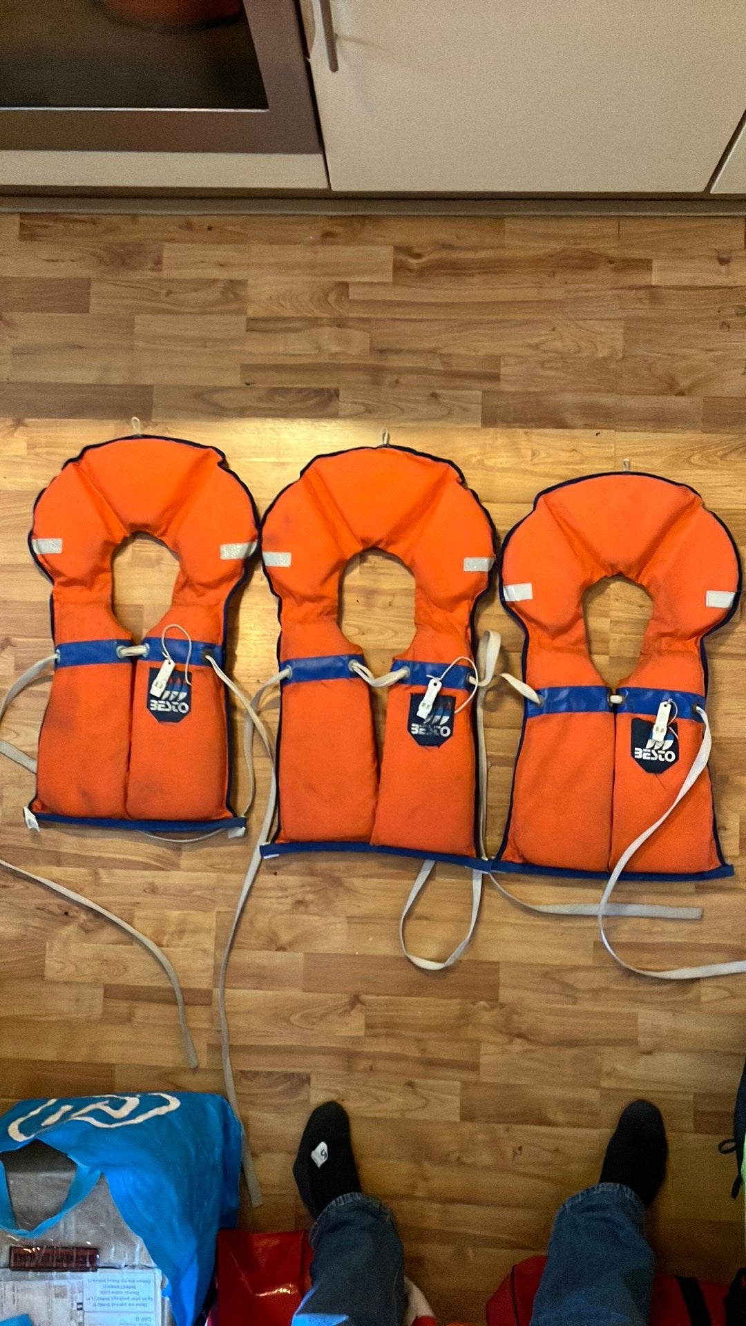 Besto reddingvest / zwemvest 40-60 kg met fluitje (3 stuks), Ophalen of Verzenden, Gebruikt, Overige typen