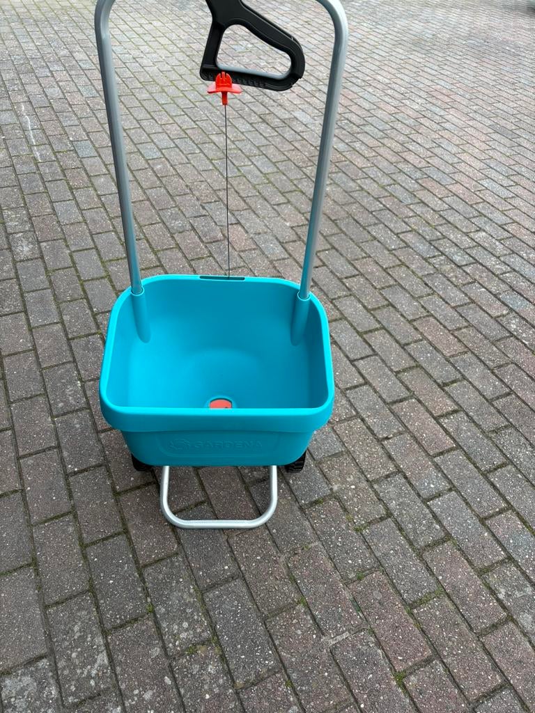 Gardena strooikar, Ophalen, Zo goed als nieuw