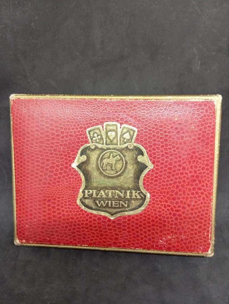 Vintage Piatnik Wenen Speelkaarten in Luxe Doos, Vijf spelers of meer, Ophalen of Verzenden, Gebruikt, Piatnik