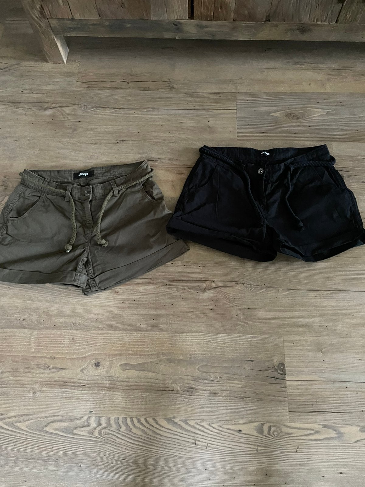 2 korte broeken van Eksept maat xs, Kort, Zwart, Nieuw, Ophalen of Verzenden