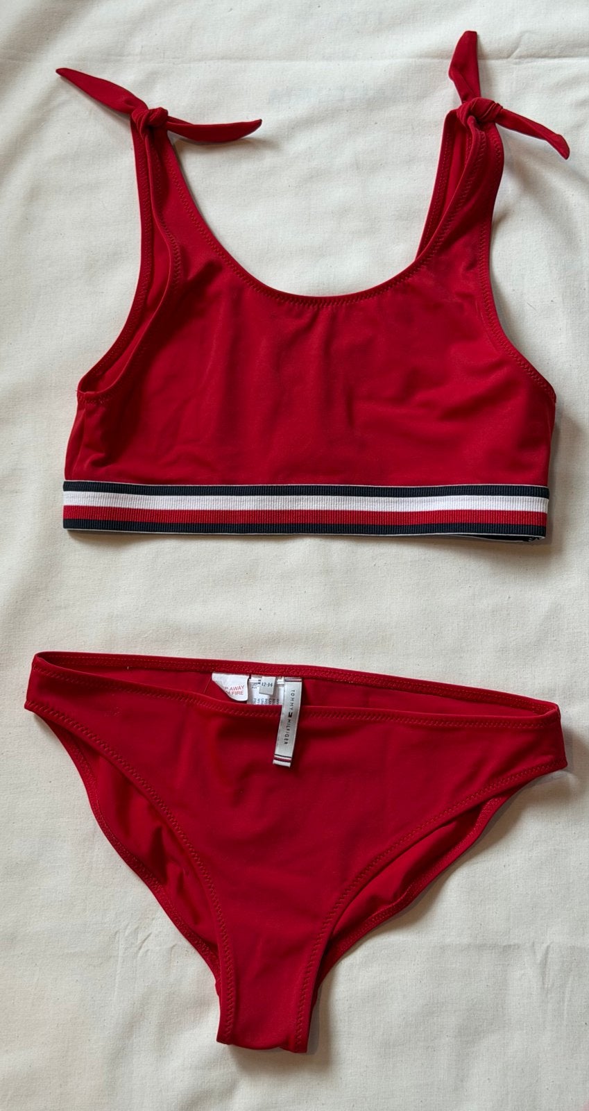 Tommy Hilfiger Bikini Rood, Ophalen of Verzenden, Zo goed als nieuw, Rood, Bikini
