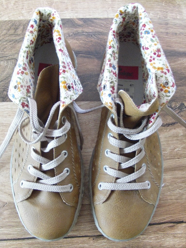 2 paar z.g.a.n. schoenen Maat 41, Ophalen, Zo goed als nieuw, Zwart, Schoenen met lage hakken