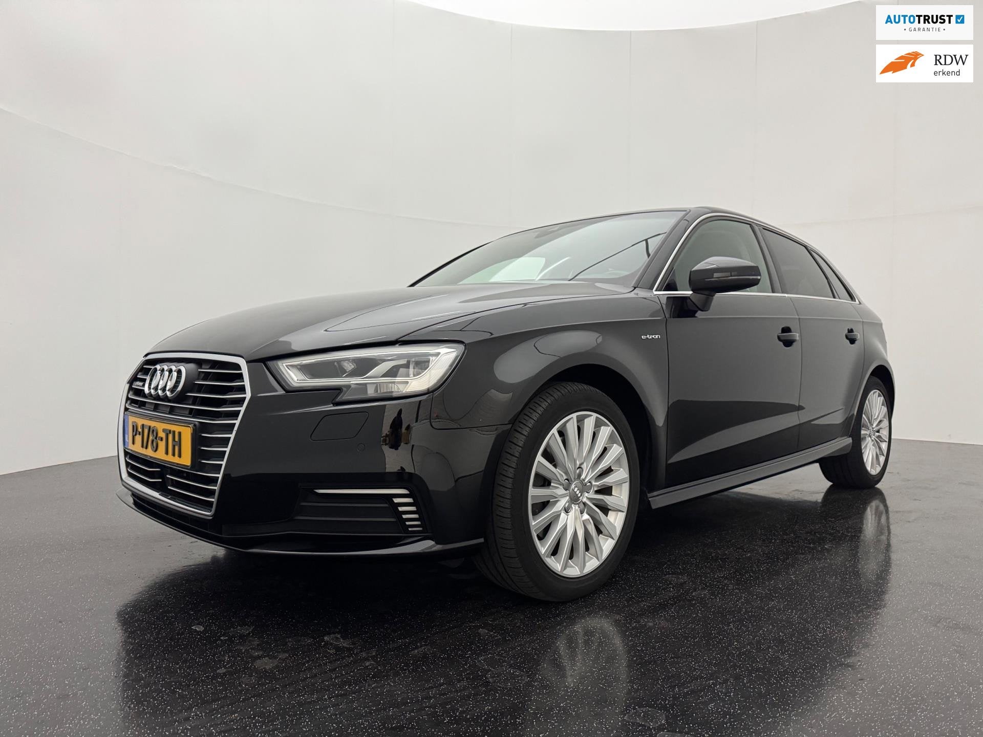 Audi A3 Sportback 1.4 e-tron Sport, Gebruikt, 4 cilinders, 150 pk, Automatische klimaatregeling