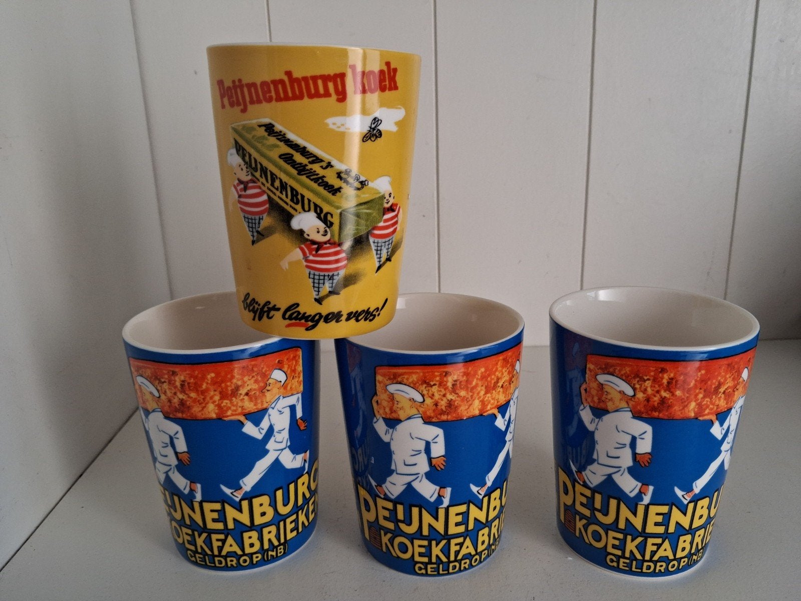 Retro Peijnenburg koek mokken set - 4 stuks, Ophalen of Verzenden, Overige stijlen, Kop(pen) en/of Schotel(s)