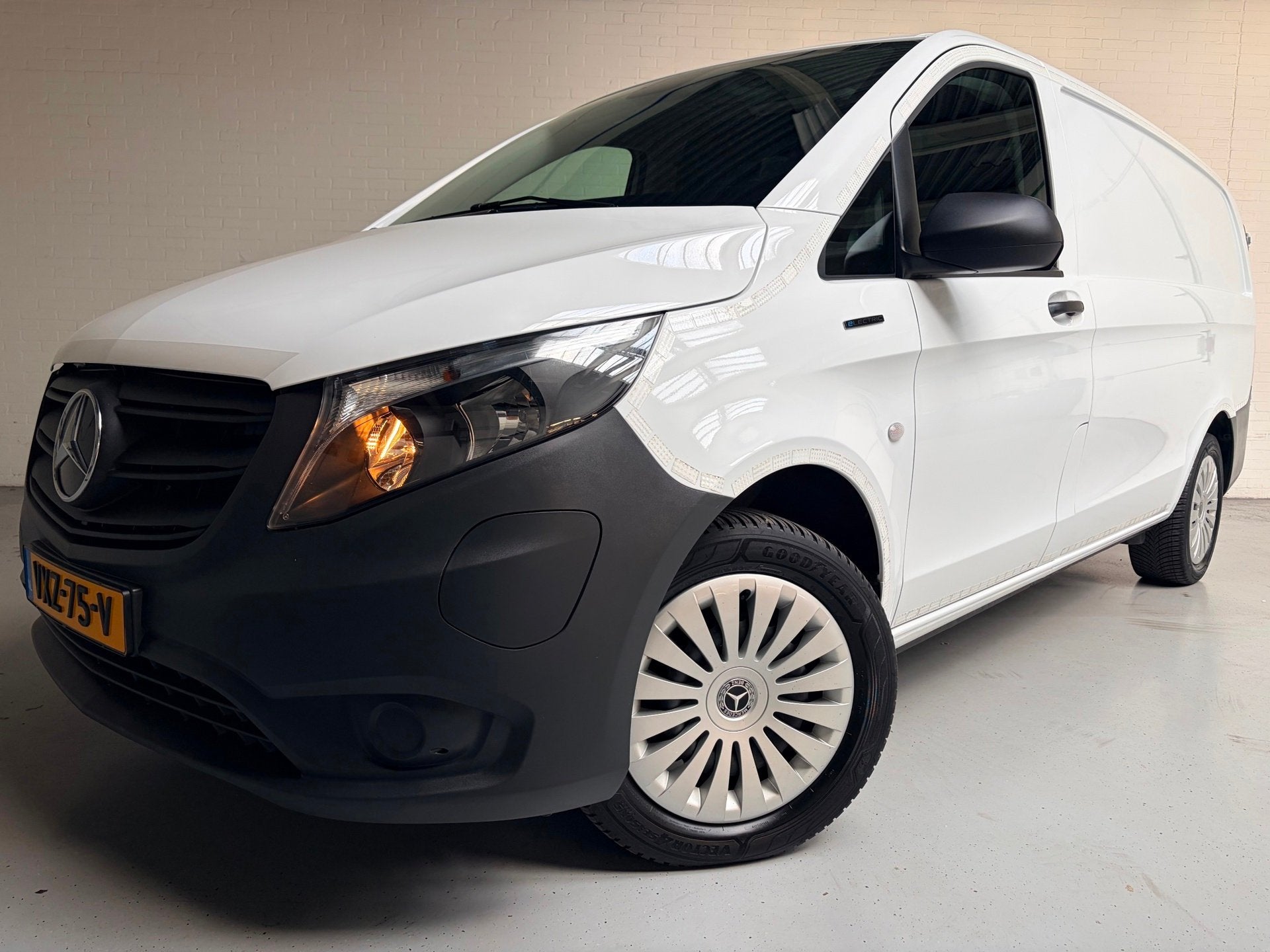 Mercedes-Benz EVito Elektrisch Servicewagen Automaat Lang 66, Stof, Gebruikt, Met garantie (alle), 116 pk