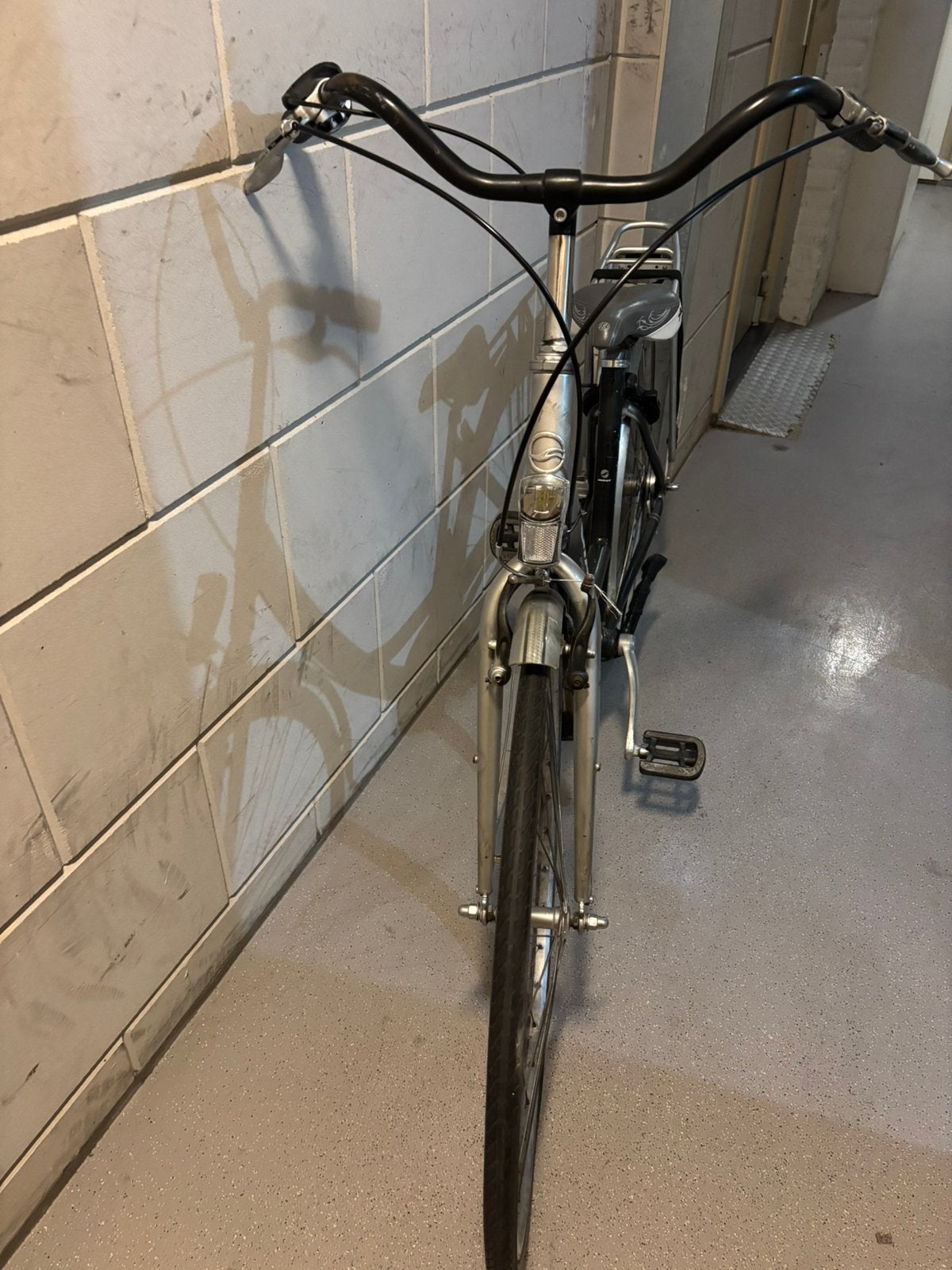Oma fiets kleur grijs, Ophalen