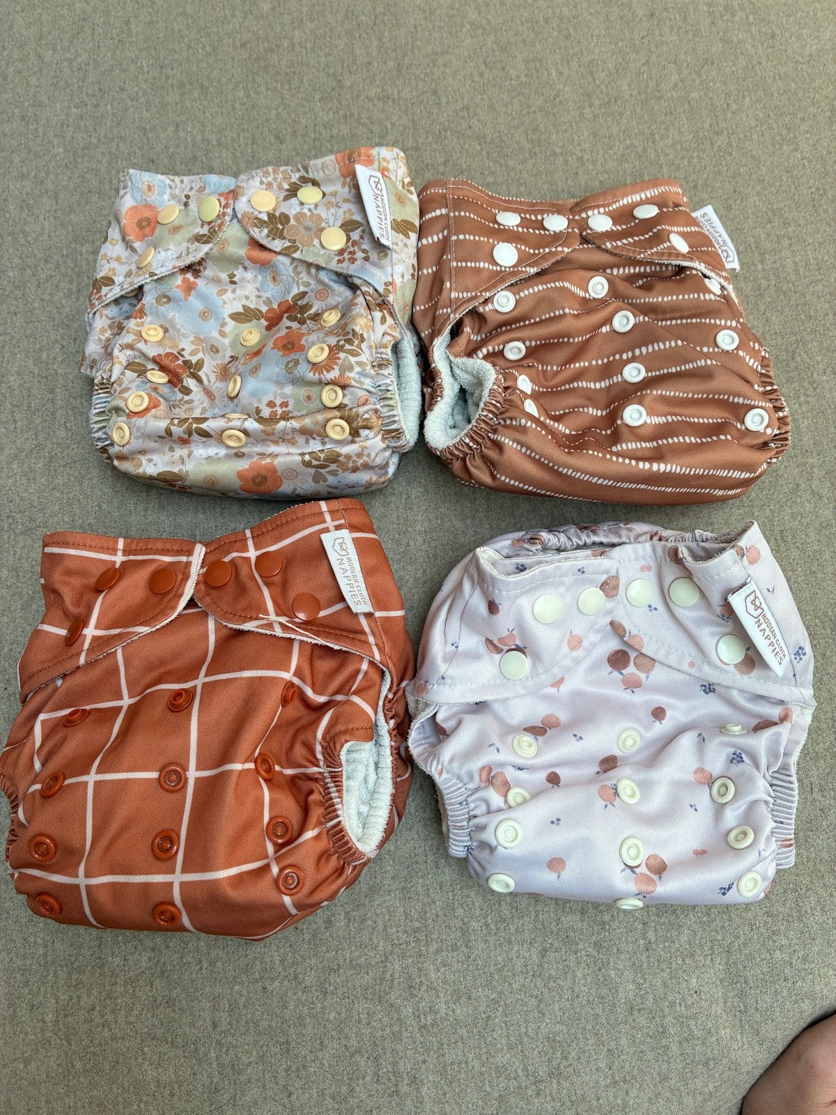 4 wasbare luiers van Modern Cloth Nappies - All in One, Ophalen of Verzenden, Gebruikt