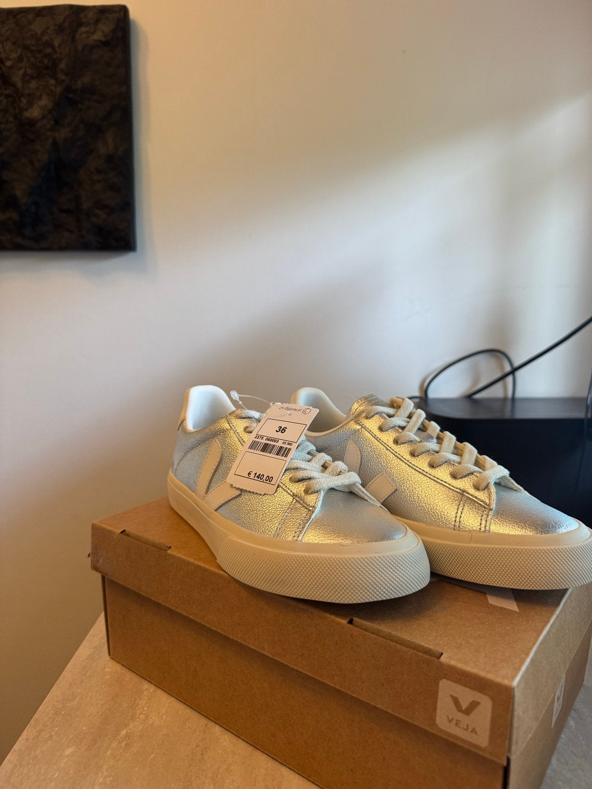 Nieuwe Veja V-12 sneakers zilver maat 36, Overige kleuren, Nieuw, Ophalen of Verzenden, Sneakers of Gympen