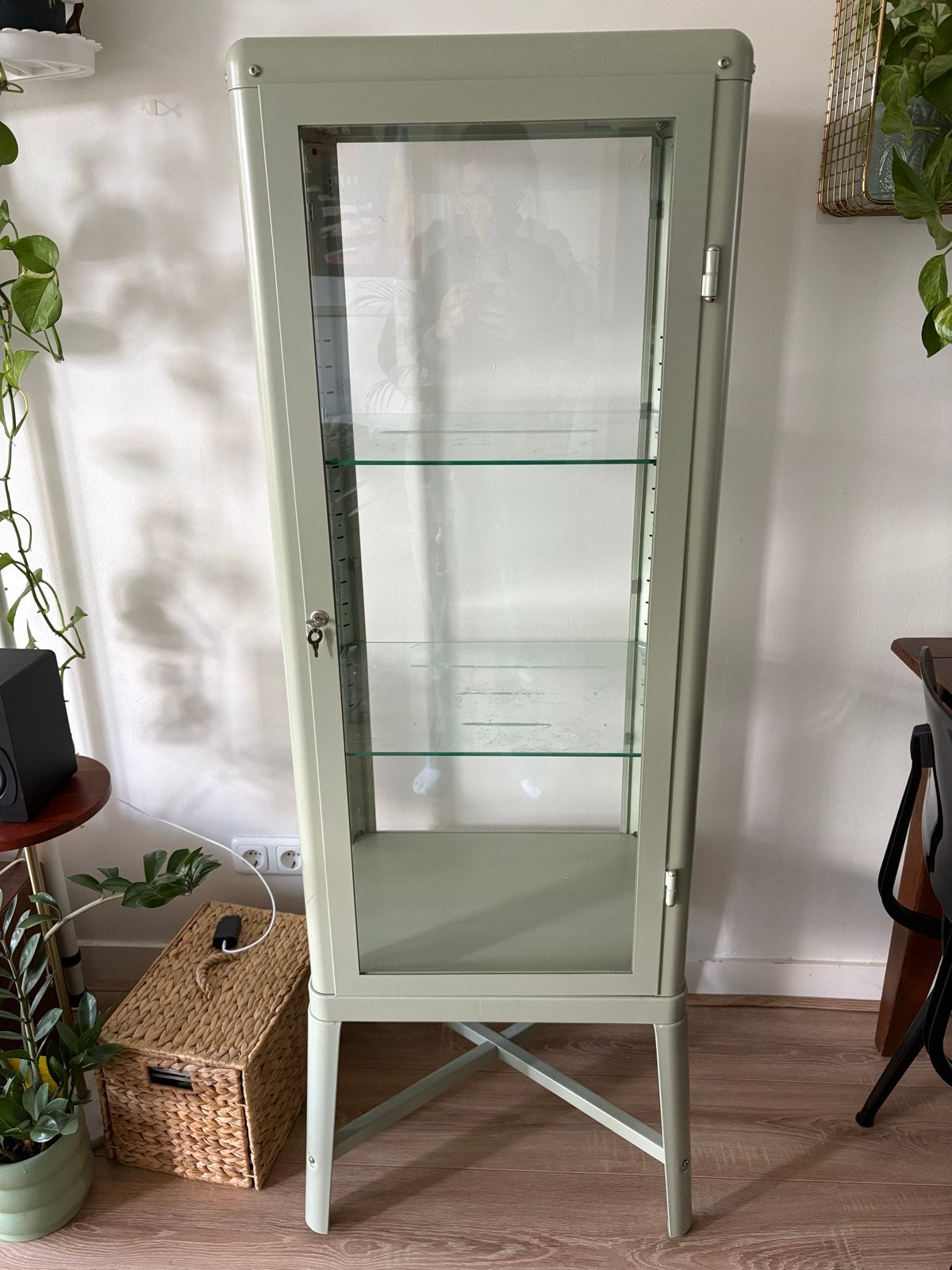 Ikea Fabrikör Vitrinekast Groen - Gebruikt, Huis en Inrichting, Kasten | Vitrinekasten, Ophalen, Gebruikt, 50 tot 100 cm, Metaal
