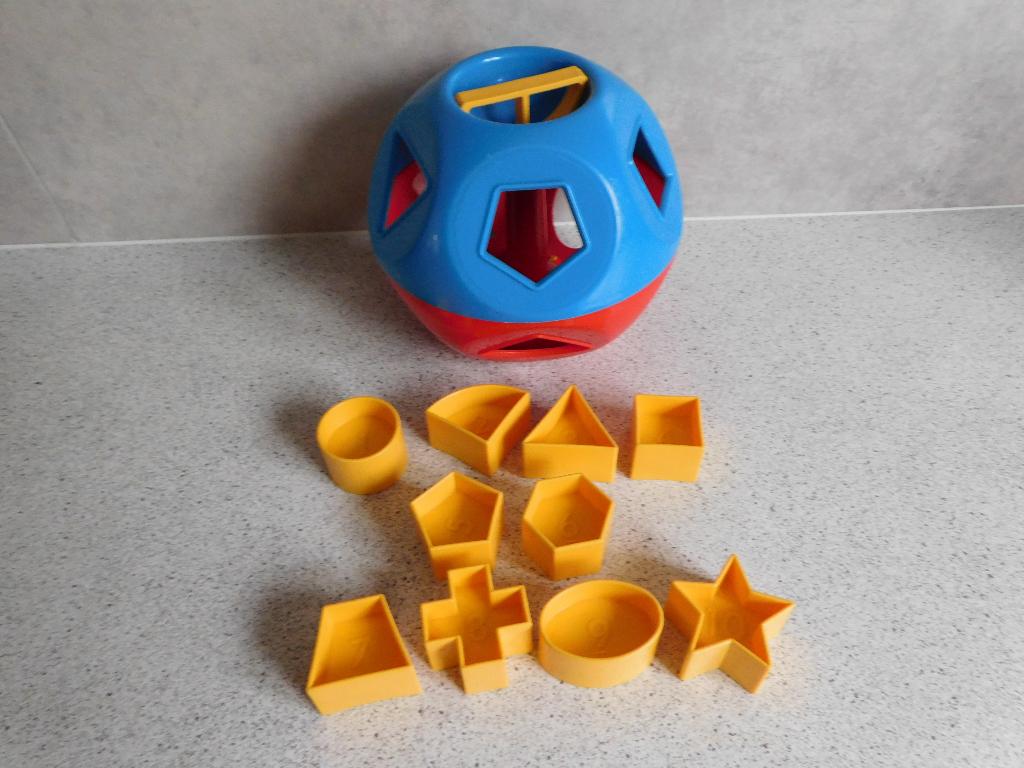Tupperware Hollebol Vormenstoof Rood Blauw Gele blokken, Ophalen of Verzenden, Gebruikt, Blauw, Overige typen