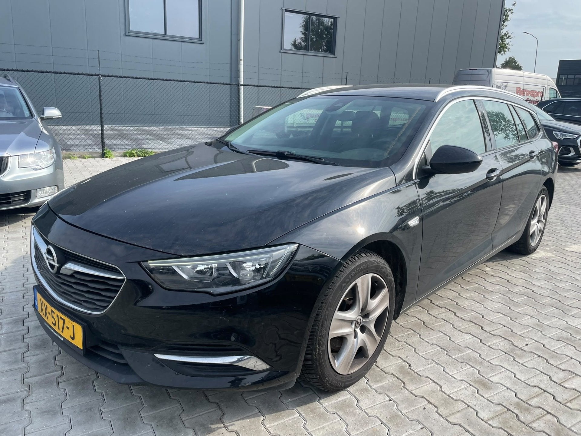Opel Insignia Sports Tourer 1.6 CDTI Business Executive, Auto's, 136 pk, Gebruikt, 4 cilinders, Zwart
