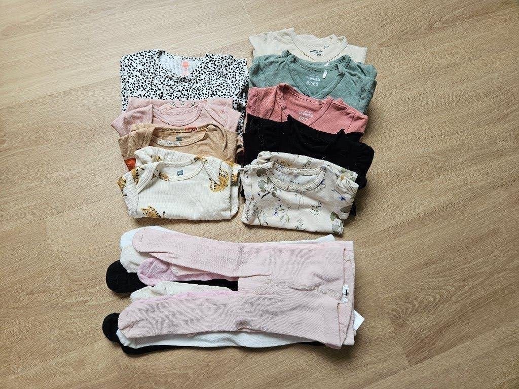Baby kleding meisje 62/68, Kinderen en Baby's, Babykleding | Baby-kledingpakketten, Ophalen, Zo goed als nieuw, Maat 62
